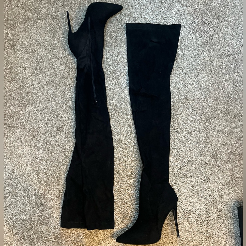 PLT black thigh-high boot heels